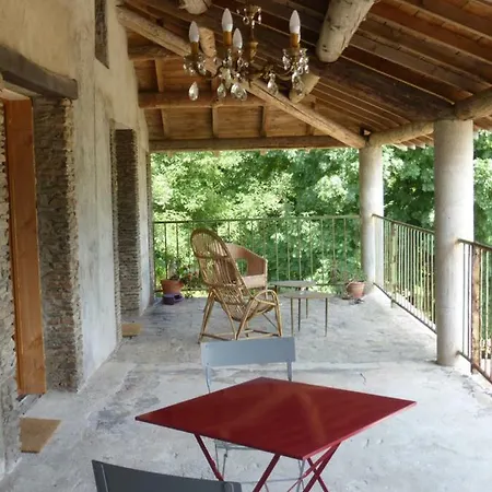 בית נופש La Bouriotte Labastide-Rouairoux