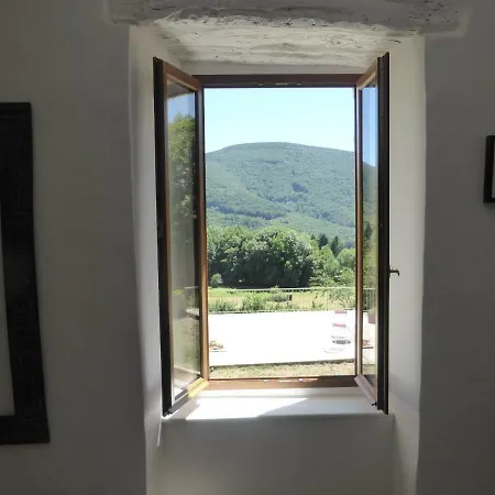 בית נופש La Bouriotte *