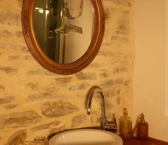 Semesterbostad La Bouriotte *